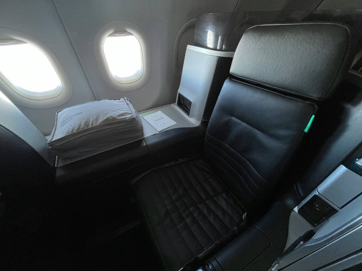 Featured image for How to Book JetBlue Mint with Points
